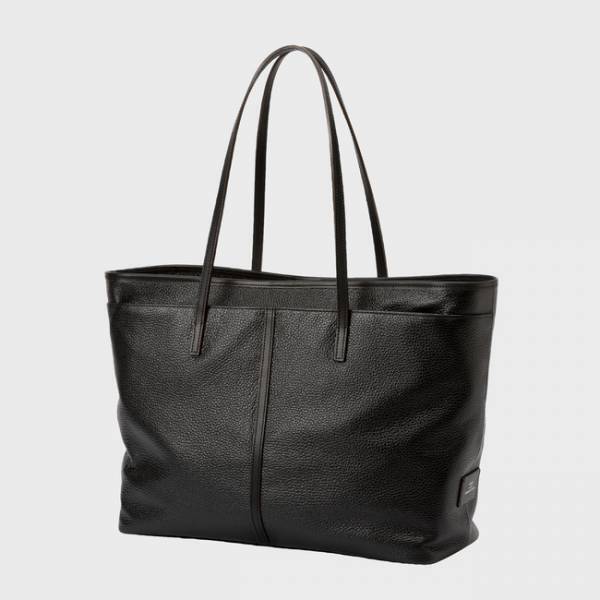 伊勢丹新宿でCREEZANのポップアップストアが初登場! 白の「JETTER」シリーズなどラインアップ