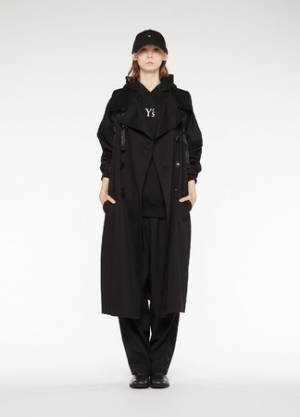 「Y's × New Era」ブラックとホワイトのシンプルなカラーリングで統一された2020秋冬コレクション