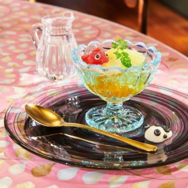 アートアクアリウム美術館が8月28日オープン。カフェラウンジではオリジナルメニューも登場