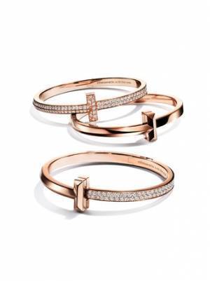 ティファニーの新アイコン「Tiffany T1」に、イエローゴールドとホワイトゴールドが登場。