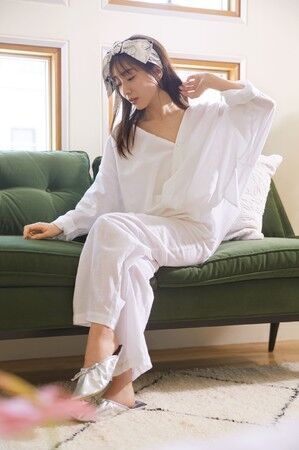 田中みな実が着る、家中ファッションの新ブランド 「スナイデル ホーム」のデビューコレクション