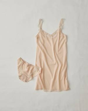 ランジェリークがバーニーズ ニューヨーク銀座本店に期間限定ポップアップストアをオープン