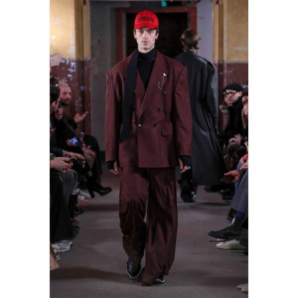 ジョン ローレンス サリバン2020年秋冬、デザイナー・柳川荒士が想う「人の心を動かす服作り」