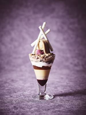 秋の夜長にディナー後の「〆パフェ」。 ストリングス・パフェの至福の秋色デザート