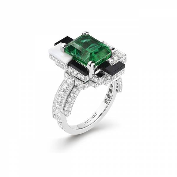 建築からインスパイアを受けたハイジュエリー「ペルスペクティブ ドゥ ショーメ」コレクションの魅力