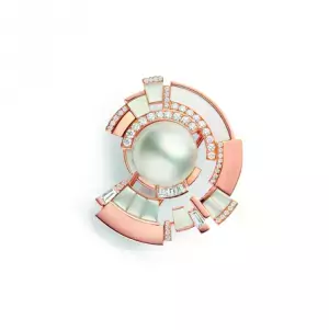 建築からインスパイアを受けたハイジュエリー「ペルスペクティブ ドゥ ショーメ」コレクションの魅力