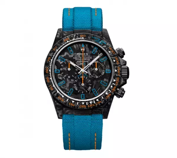 カスタマイズメーカー「DIW」からカーボンとトロピカルブルーを掛け合わせたバカンスモデルが登場