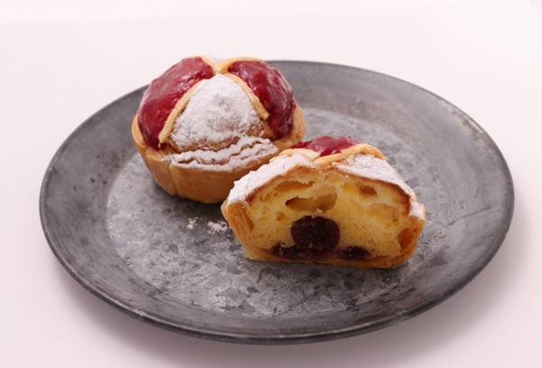 焼きたてフィナンシェのノワ・ドゥ・ブールがフランス伝統菓子「ポンヌフ」を期間限定で販売