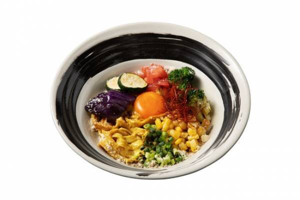 スタンダードから進化系まで全6種! 生カルボナーラ専門店が原宿にオープン