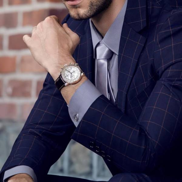 ドイツの腕時計「ツェッペリン」から100周年を記念したグリーン文字盤のクロノグラフを日本限定で発売