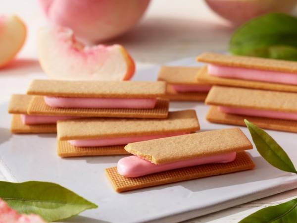 ピーチショップ by FRANCAISからたっぷりの白桃を散りばめた2層仕立てのムースケーキが登場