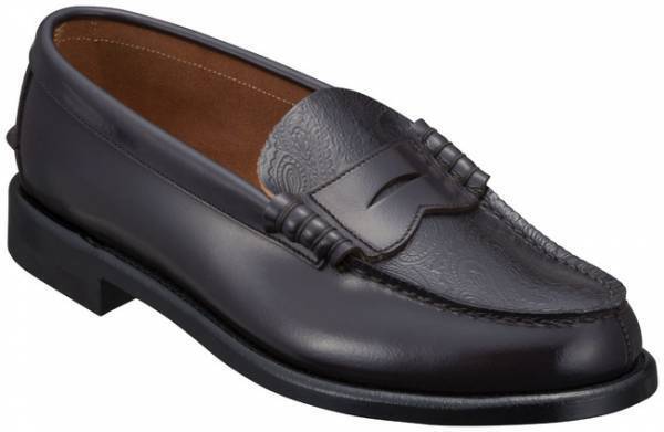 リーガルの専門店「REGAL SHOES」が50周年! ペイズリー柄をあしらった限定生産の記念モデルを発売