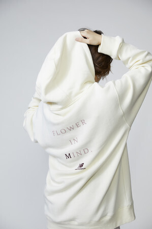 スナイデルがニューバランスと初となる別注コレクション発売。最新モデル「327」も登場