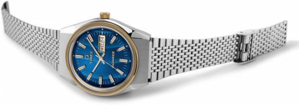 縦じま模様のエレクトリックブルーダイアルが新鮮! TIMEX QのTiCTAC限定販売モデルが待望の再入荷
