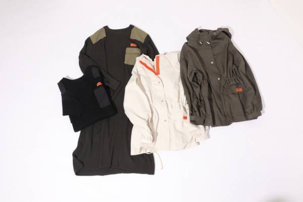 今シーズンのユニバーサルオーバーオール ROSE BUD別注は、秋はじまりに便利なブルゾンと1枚でサマになるニットワンピース