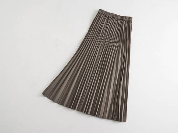 40代の大人世代をターゲットにしたEC限定ラインのブランド「エミュール」がロペピクニックからデビュー