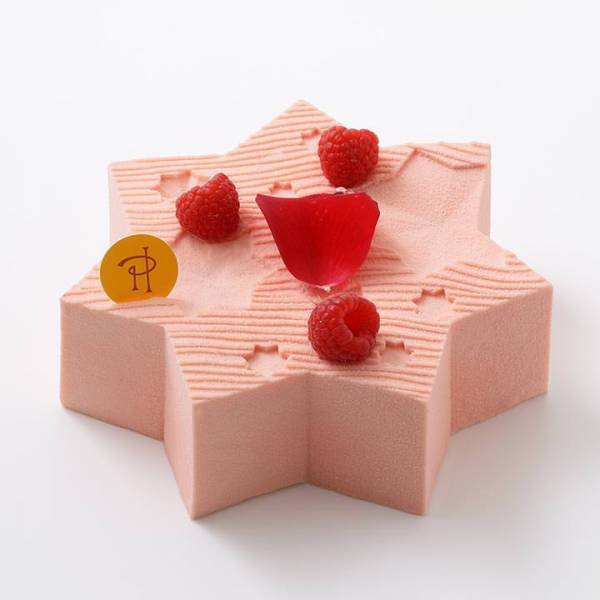 ピエール・エルメのクリスマスケーキコレクション2020、神秘的な天体が織りなす小宇宙