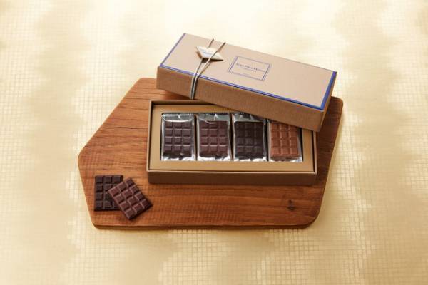 カカオ産地別のミニタブレットを食べ比べ! ジャン＝ポール・エヴァンからミニサイズの板チョコが期間限定で登場