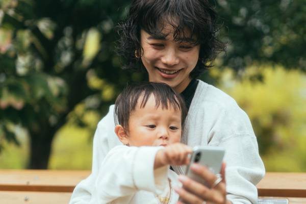 モデル・忍舞さんの「Spotify Kids」で楽しむ親子時間。キッズ向けプレイリストで、もっとハッピーに