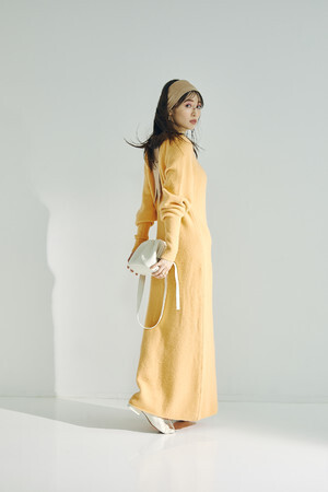 スナイデルからモデル・女優の泉里香が着こなす冬の新作コレクションを発売