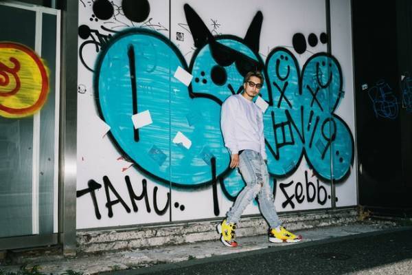 不屈の名作リーボック「CITRON」にatmosのエッセンスを加えて斬新なデザインに