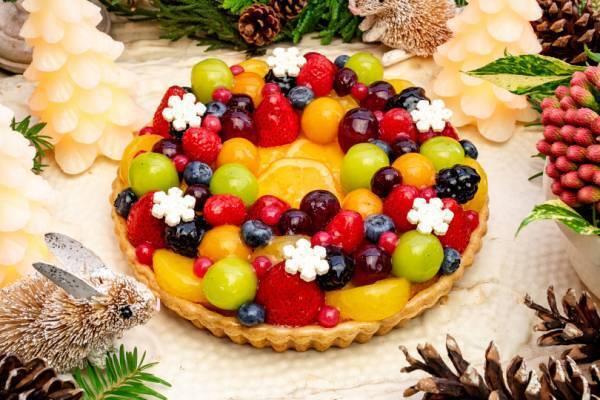 キル フェ ボンの「クリスマスケーキ 2020」ツリー・リース・雪の結晶をイメージした3種類が登場