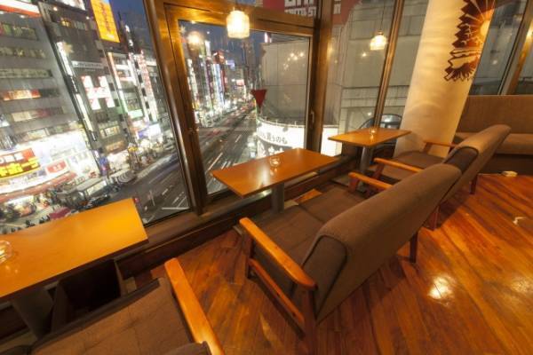 大人気の「飲めるチーズケーキ」にサクサク食感が楽しいミルフィーユパイが期間限定で新登場