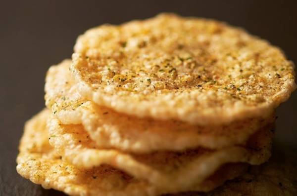 老舗和菓子屋 築地ちとせのみたらしあん入りのもっちり杵つき餅の食感を楽しめる「東京屋台餅」 発売