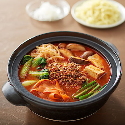 これからの寒い季節にご家族やお友達と。無印良品から「手づくり鍋の素」が新発売