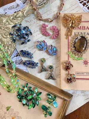 ヨーロッパのアンティークやブロカントの雑貨などが大集合!代々木VILLAGEで恒例の蚤の市開催