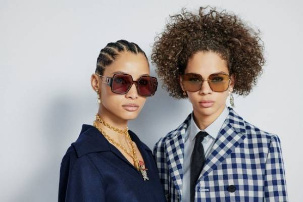 70年代風のスクエアシェイプが印象的。ディオールから秋冬の新作サングラス 「30 モンテーニュ」