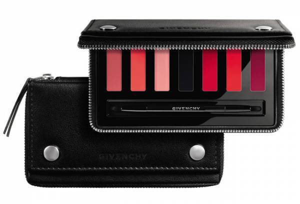 ジバンシイのホリデーシーズンを盛り上げる限定コフレ＆キャンペーンがスタート