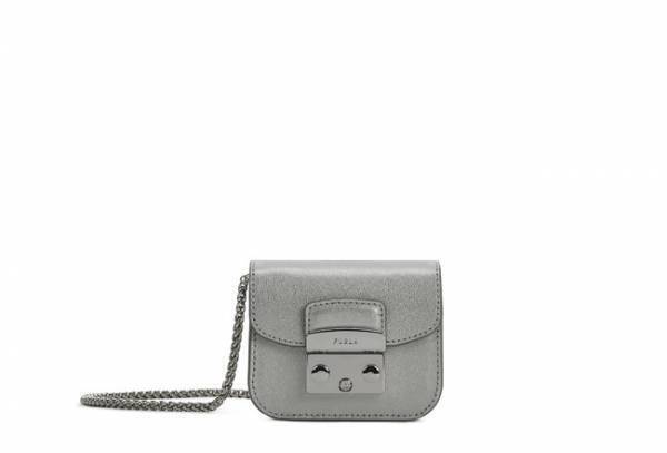 フルラのアイコンバッグ「メトロポリス」におもちゃのようにかわいい小さなバッグが登場