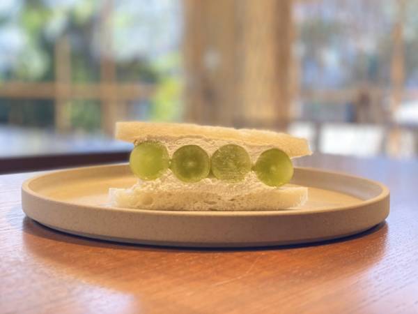 食パン専門店が作った超こだわりのフルーツサンドウィッチ