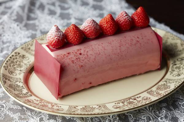 ホリデーシーズンに華を添える美しいケーキの数々。グランドニッコー東京 台場のクリスマスケーキ
