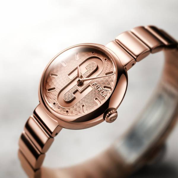 一目でわかるアイコニックなデザイン。フルラから秋冬の新作時計が登場