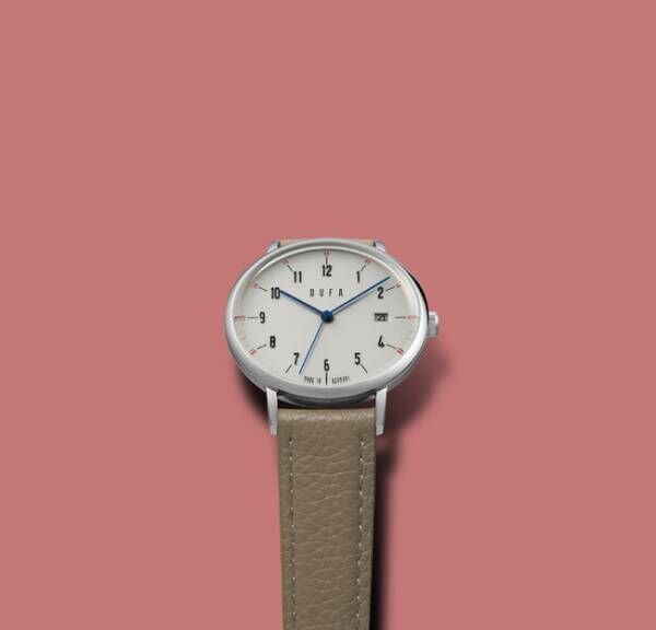 視認性の高いアラビア数字のインデックス。ドイツの腕時計ブランド「ドゥッファ」からシンプルな機械式時計が登場