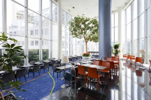 おうちクリスマスを明るく照らす星の煌めきをイメージ。渋谷エクセルホテル東急のクリスマスケーキ