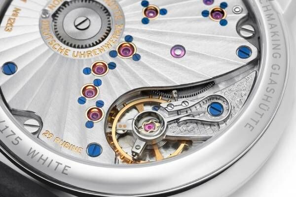 175年の歴史を誇る時計製造技術。ドイツ時計ブランド「ノモス グラスヒュッテ」のプレミアムな限定モデル