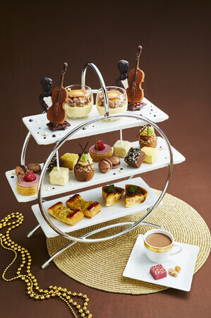 ショコラティエの傑作「チョコレートづくしのアフタヌーンティー」がロイヤルパークホテルに登場