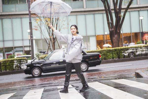 デサントならではの機能性! 冬のトレンドのショートブーツがatmos別注で登場