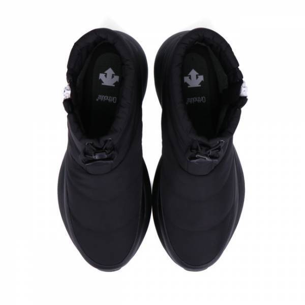 デサントならではの機能性! 冬のトレンドのショートブーツがatmos別注で登場