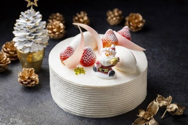 ヒルトン名古屋 今年のスペシャリテはルージュのブッシュドノエル