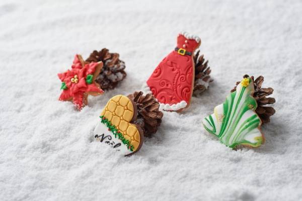 こぼれ落ちそうなほどベリー類をふんだんに。コンラッド東京のクリスマスケーキ