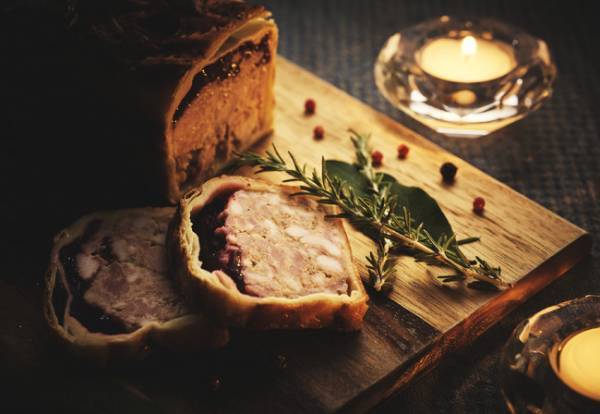 おうち時間を華やかに彩る、ストリングスホテル東京インターコンチネンタル初のクリスマスケーキ