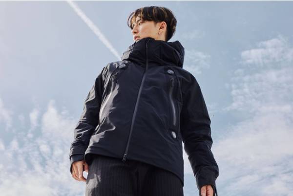atmosから日本国内34着限定リリース、デサントのスキージャケット発売