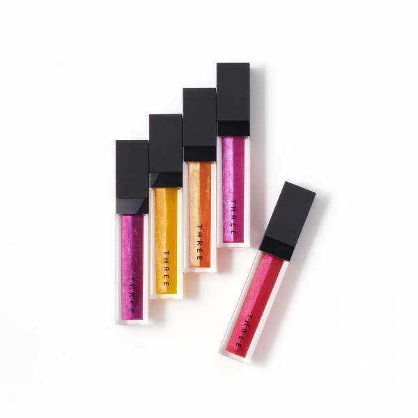 THREEの2020ホリデーコレクション、グラムに輝くメイクアップパレット。限定スキンケアキットも