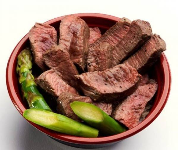 大丸東京店でウマいどんぶりを決定する「デパ丼グランプリ」初開催