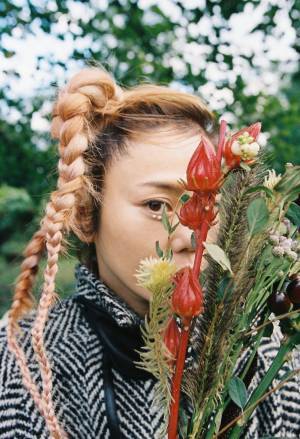 Charaがメゾンスペシャルの2020ウインタールックに登場! 撮影はTakako Noel、コラボアイテムの発売も