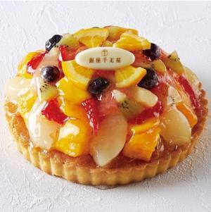 王道か!? インパクトか!? 松坂屋上野店の「おうち贅沢」を叶えるクリスマスケーキ